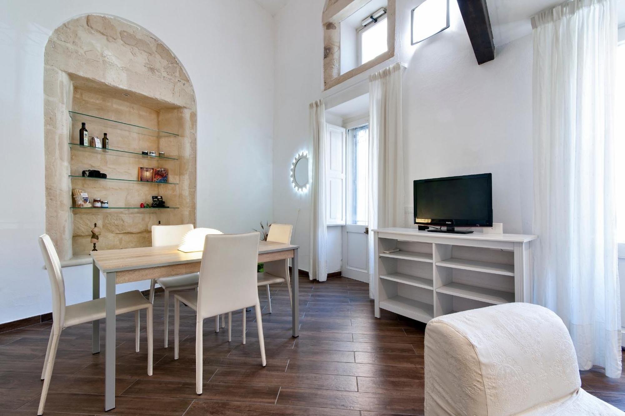 Suite Dei Longobardi Lecce Exterior photo